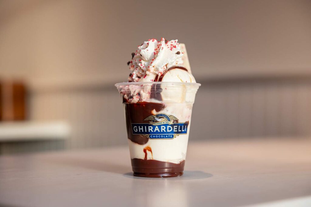 ghirardelli-peppermint-bark-sundae